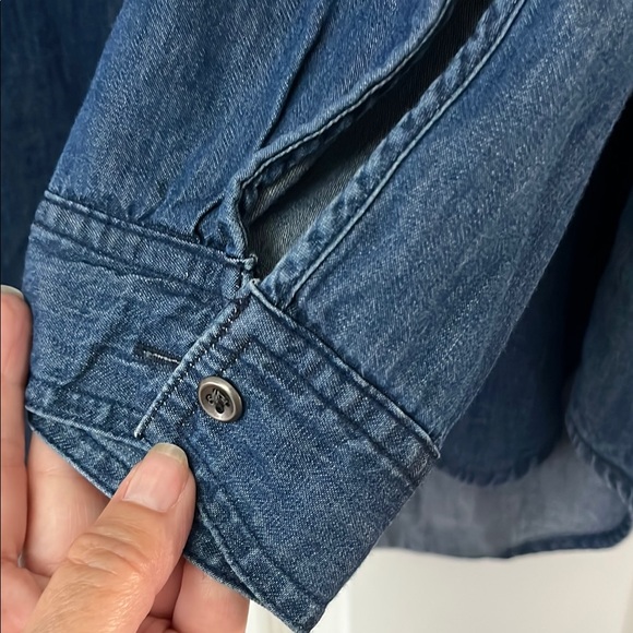 Old Navy Indigo Denim Tunic Blouse - Picture 4 of 5